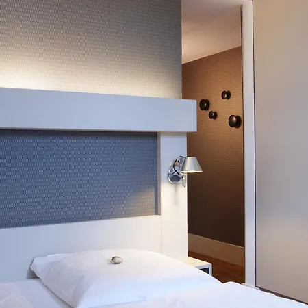 Amano & Hotel 4*
