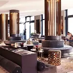 Ξενοδοχείο Amano & 4*