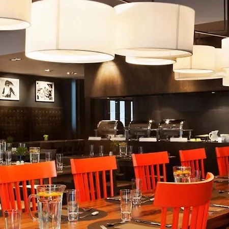 Amano & Hotel 3*