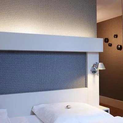 Amano & Hotel 4*