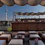 Amano & Hotel 4*